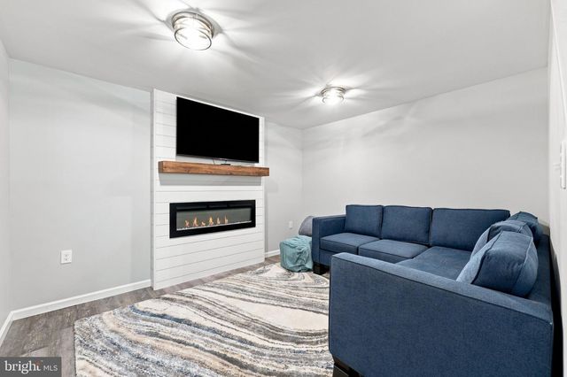 524 W GERMANTOWN WAY, Martinsburg, WV 25403