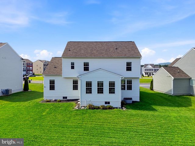 524 W GERMANTOWN WAY, Martinsburg, WV 25403