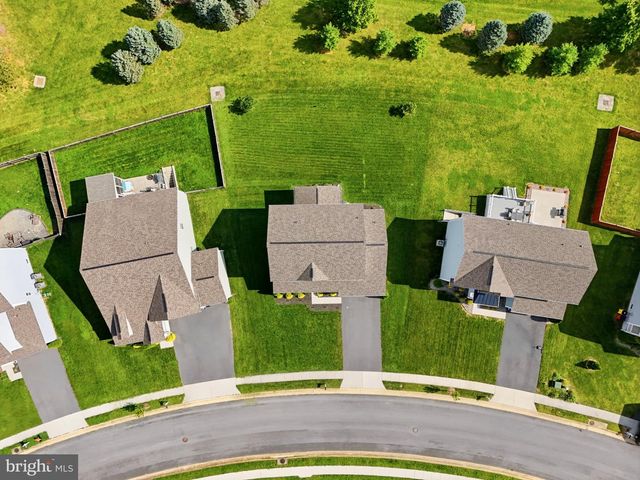 524 W GERMANTOWN WAY, Martinsburg, WV 25403