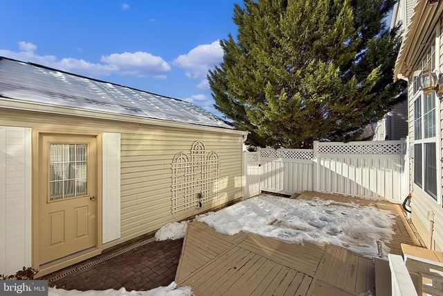 26143 NIMBLETON SQ, Chantilly, VA 20152