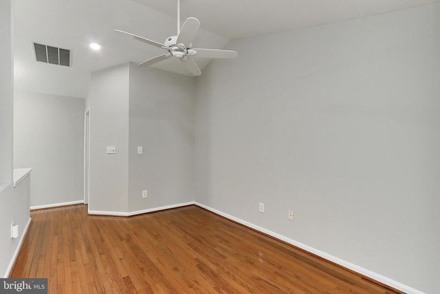 26143 NIMBLETON SQ, Chantilly, VA 20152