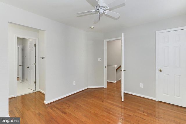 26143 NIMBLETON SQ, Chantilly, VA 20152