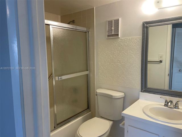2711 NW 104th Avenue 404, Sunrise, FL 33322