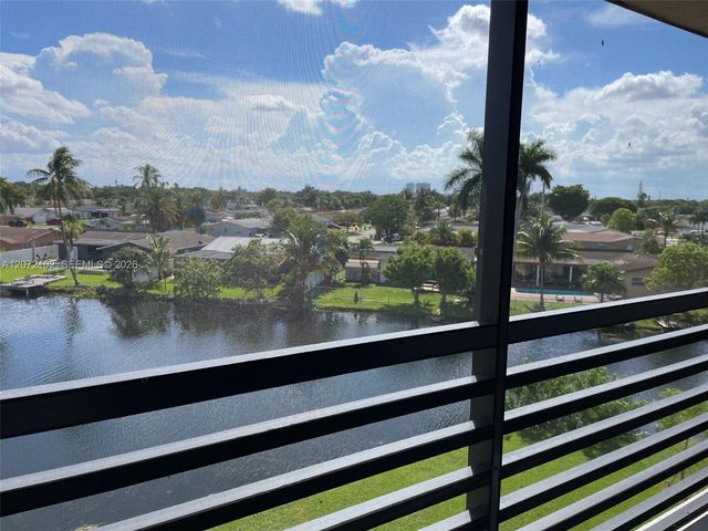 2711 NW 104th Avenue 404, Sunrise, FL 33322