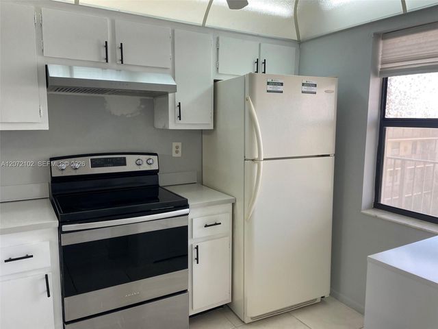2711 NW 104th Avenue 404, Sunrise, FL 33322