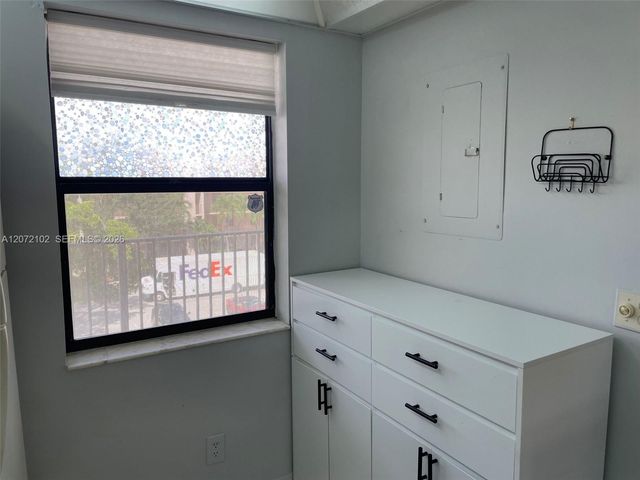 2711 NW 104th Avenue 404, Sunrise, FL 33322
