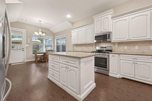 112 Timberside Drive Drive, Conroe, TX 77304