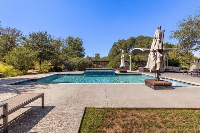 5615 McCarty LN, Austin, TX 78749