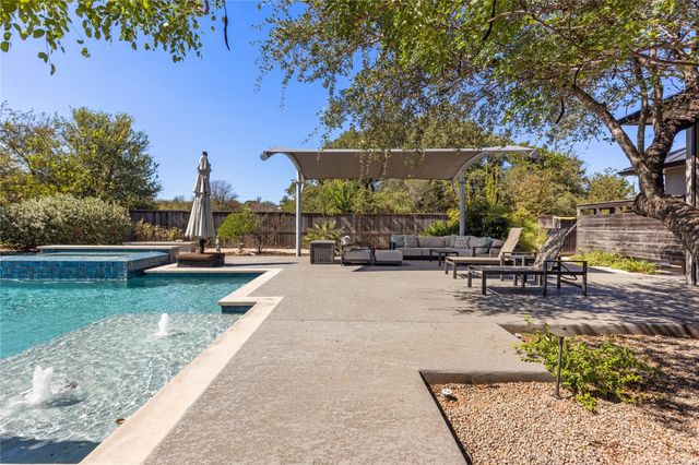 5615 McCarty LN, Austin, TX 78749