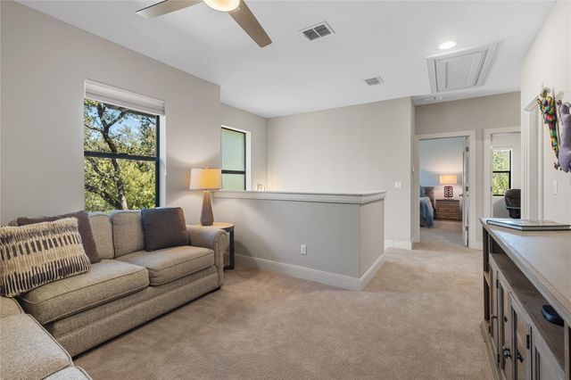 5615 McCarty LN, Austin, TX 78749