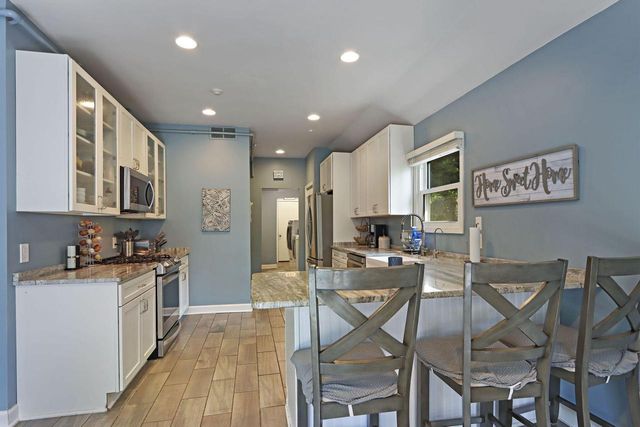 W913 Washington AVENUE, Burlington, WI 53105
