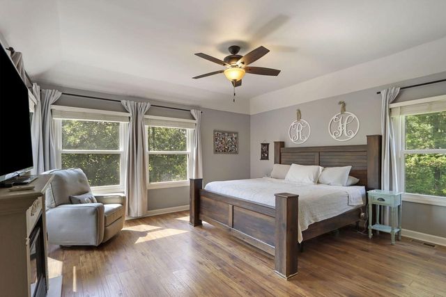 W913 Washington AVENUE, Burlington, WI 53105