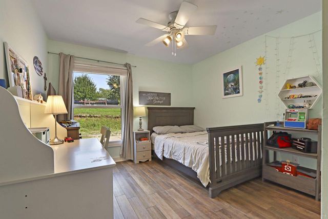W913 Washington AVENUE, Burlington, WI 53105