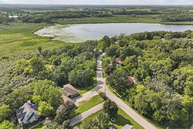 W913 Washington AVENUE, Burlington, WI 53105