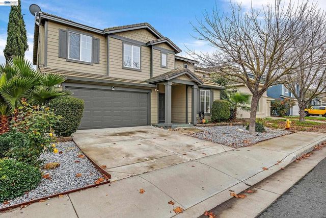 448 Burlington Dr, Tracy, CA 95376
