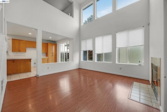 448 Burlington Dr, Tracy, CA 95376