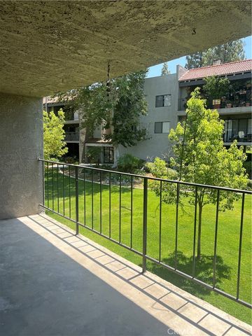 234 E Fern Avenue 106, Redlands, CA 92373