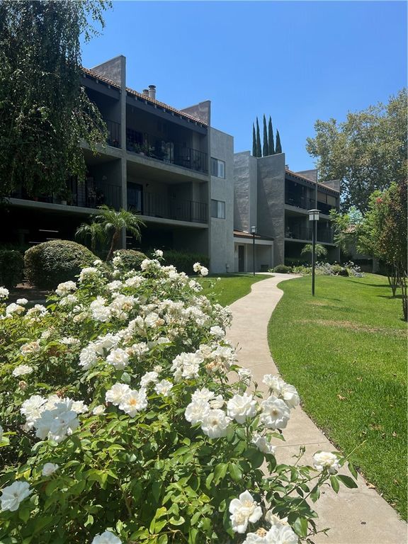 234 E Fern Avenue 106, Redlands, CA 92373