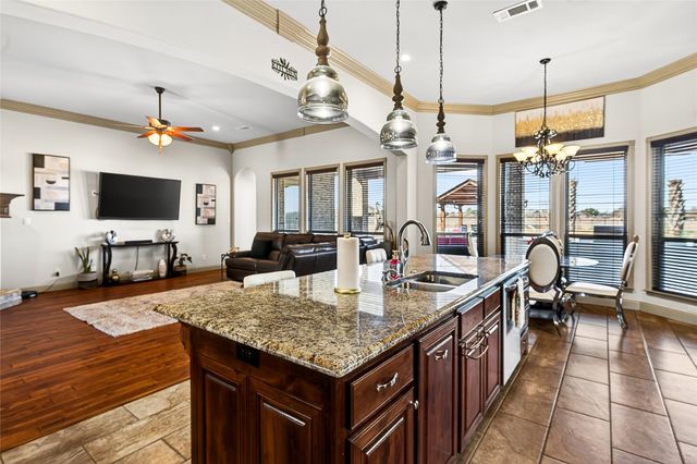 12099 Briargrove Lane, Talty, TX 75126