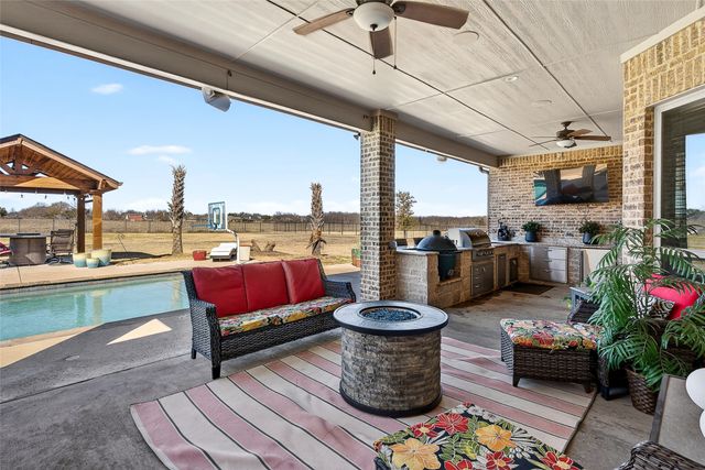 12099 Briargrove Lane, Talty, TX 75126