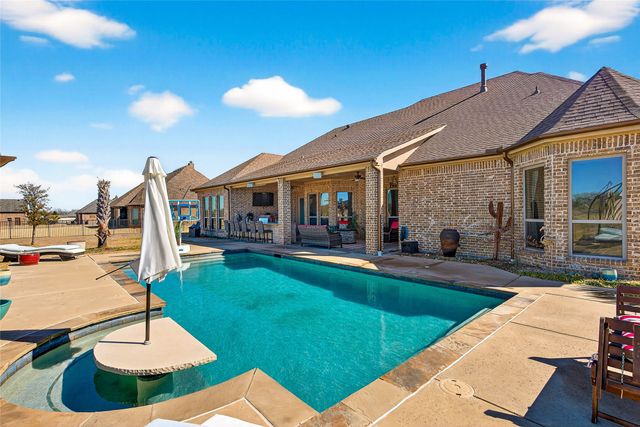 12099 Briargrove Lane, Talty, TX 75126