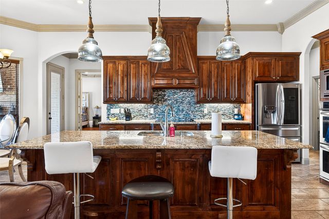 12099 Briargrove Lane, Talty, TX 75126