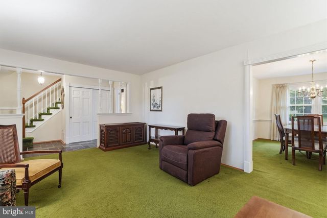 1111 UNIVERSITY DR, Yardley, PA 19067