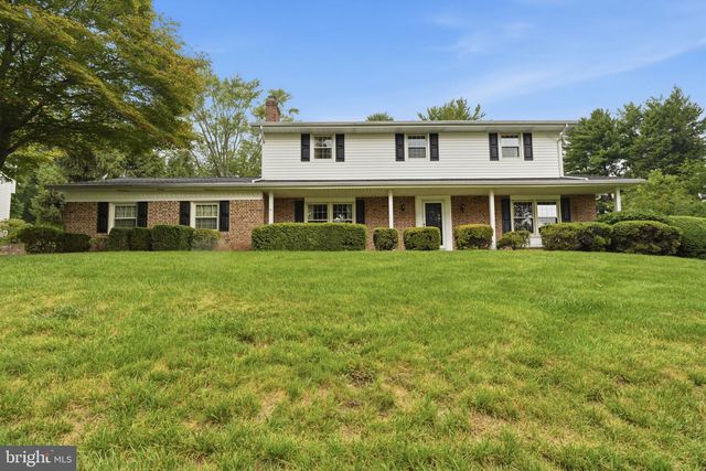 1111 UNIVERSITY DR, Yardley, PA 19067
