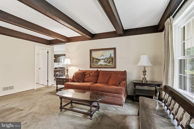 1111 UNIVERSITY DR, Yardley, PA 19067