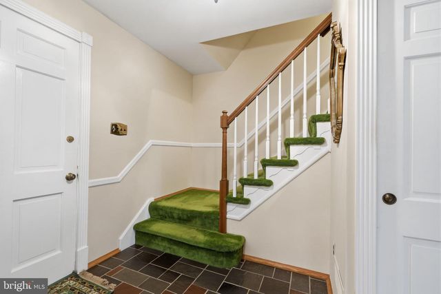 1111 UNIVERSITY DR, Yardley, PA 19067