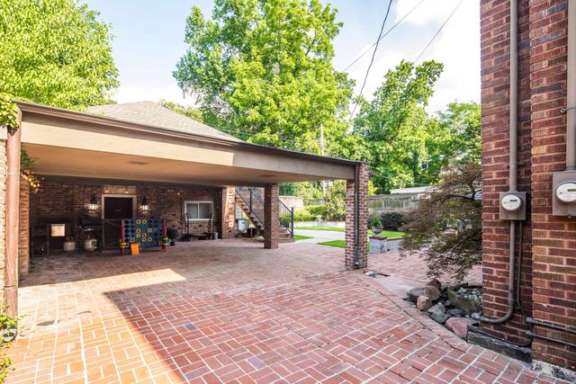 180 CRESTMERE PL, Memphis, TN 38112