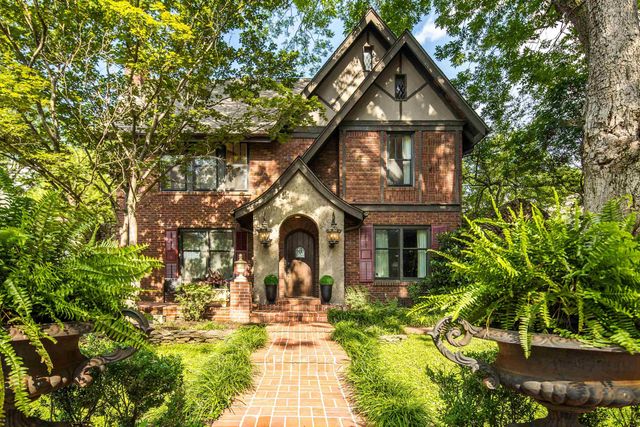180 CRESTMERE PL, Memphis, TN 38112