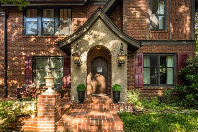 180 CRESTMERE PL, Memphis, TN 38112
