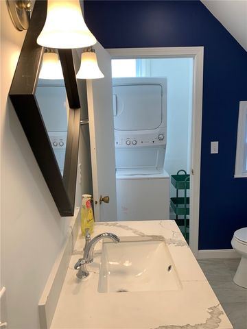 40 East Bowery Street, Newport, RI 02840