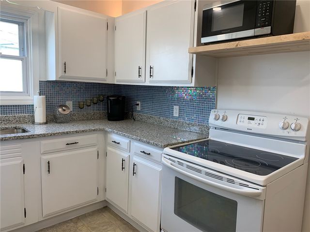 40 East Bowery Street, Newport, RI 02840