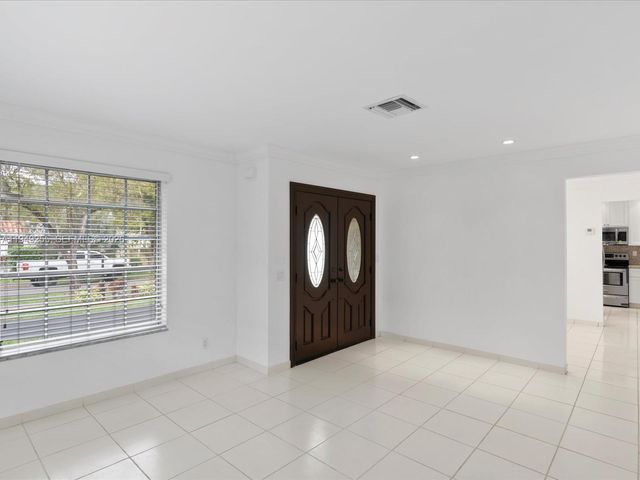 911 Pizarro St, Coral Gables, FL 33134