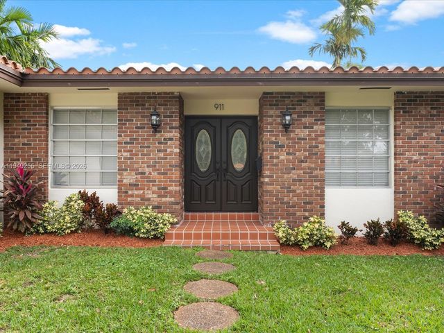 911 Pizarro St, Coral Gables, FL 33134