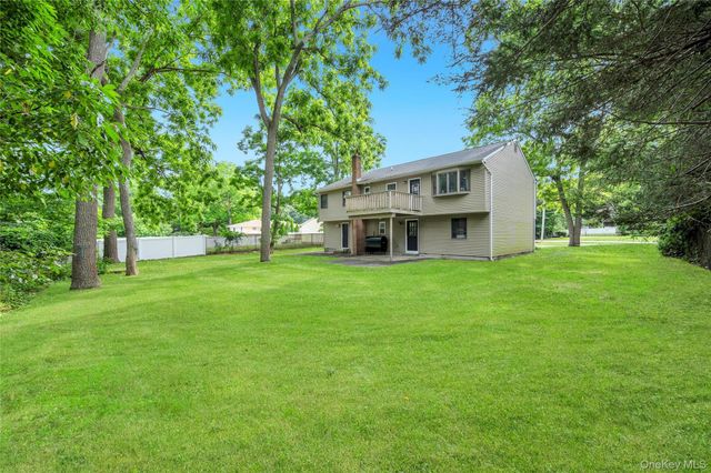 87 Holbrook Road, Centereach, NY 11720