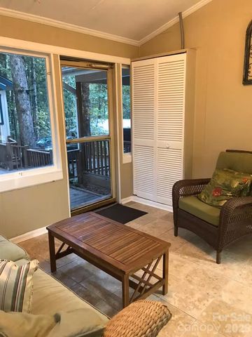 73 Pine Road, Rosman, NC 28772