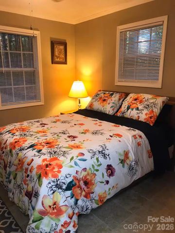 73 Pine Road, Rosman, NC 28772