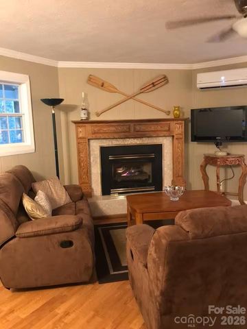 73 Pine Road, Rosman, NC 28772