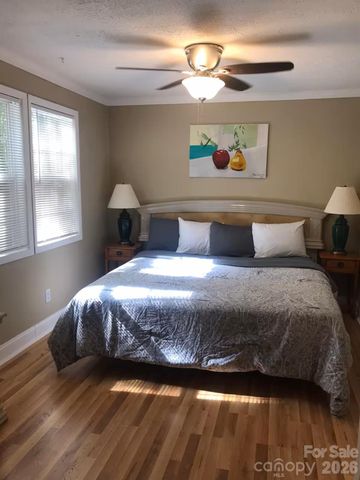 73 Pine Road, Rosman, NC 28772