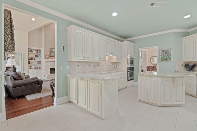 982 Stonecrest Road, Argyle, TX 76226