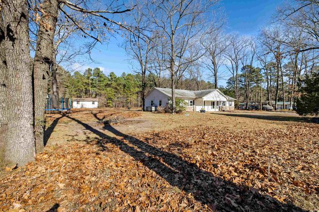 8422 Robinwood Dr, Mabelvale, AR 72103