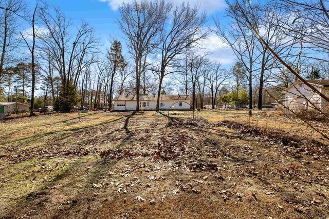 8422 Robinwood Dr, Mabelvale, AR 72103