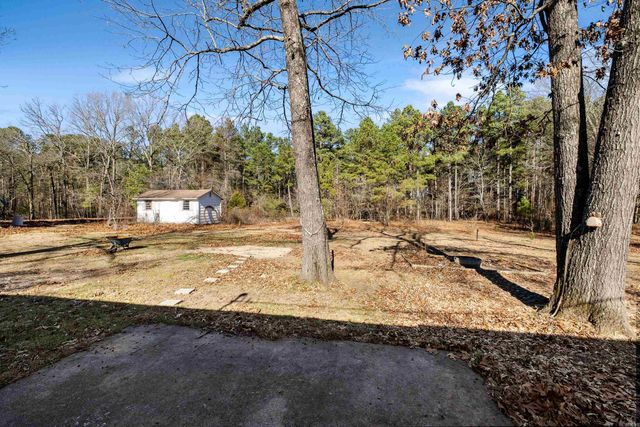 8422 Robinwood Dr, Mabelvale, AR 72103