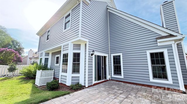 9128 Twilight Hill Court, Charlotte, NC 28277