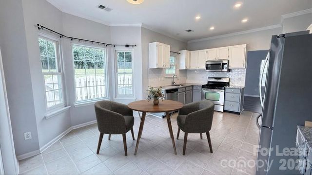 9128 Twilight Hill Court, Charlotte, NC 28277