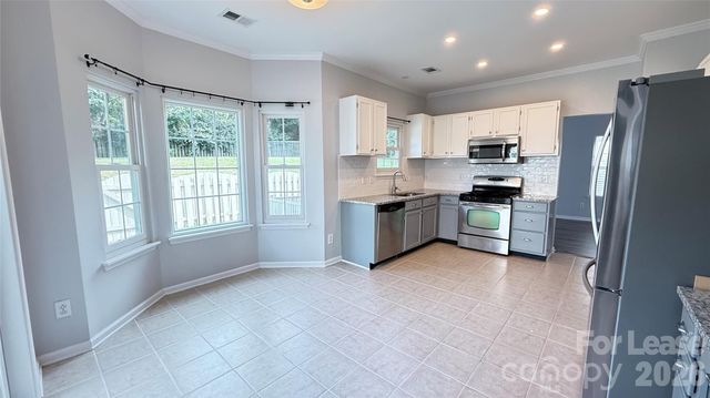 9128 Twilight Hill Court, Charlotte, NC 28277