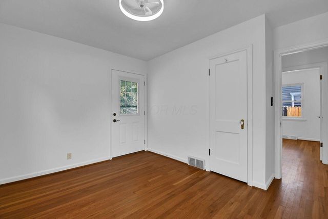 239 N Kellner Road, Columbus, OH 43209